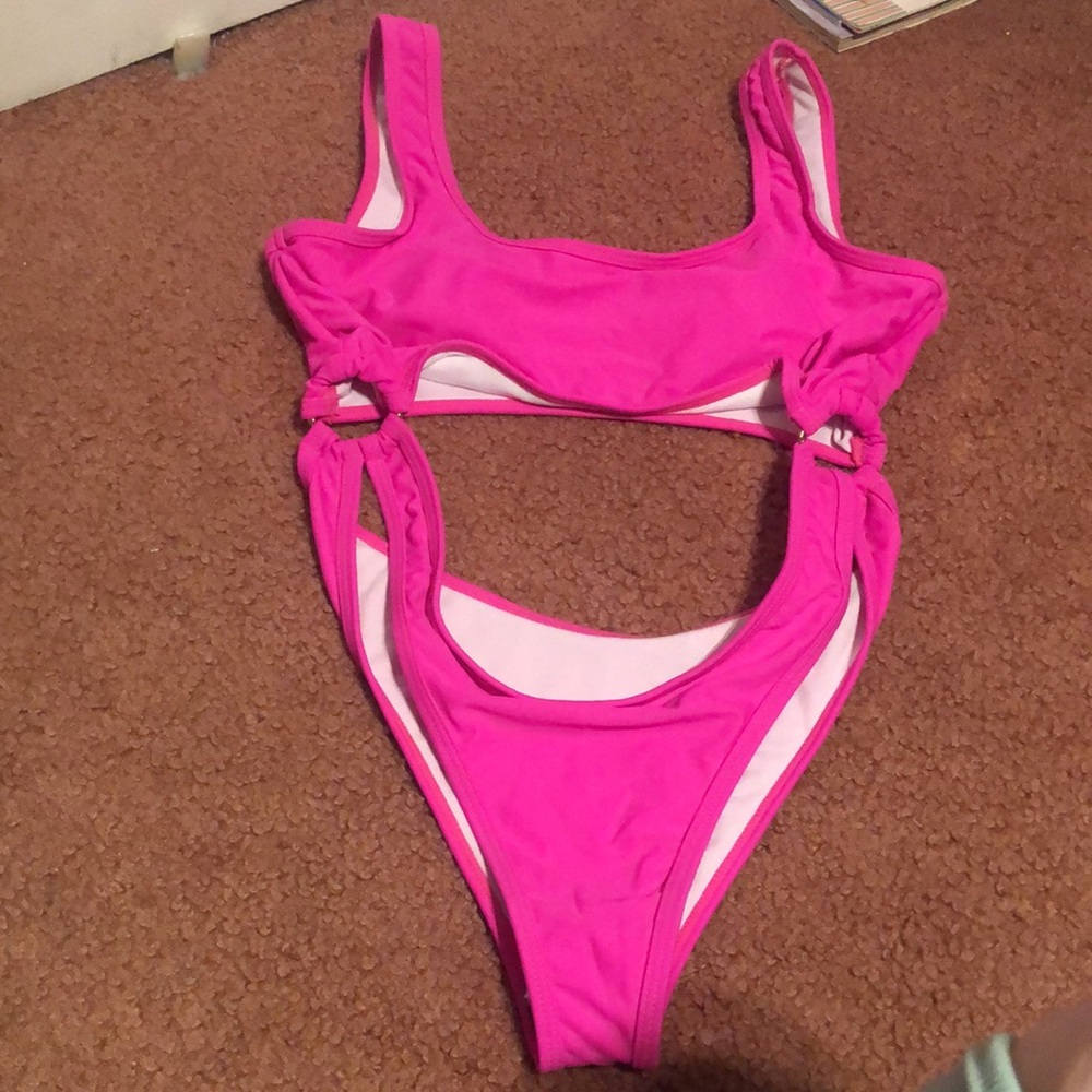 Shein Bathing Suit - 50% OFF - Picture 2 of 8